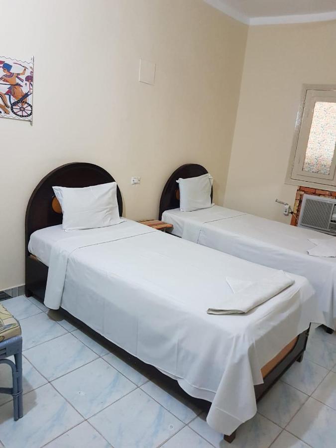 Bob Marley Peace Hotel Luxor Esterno foto
